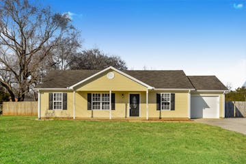 220 HIGHLAND OAKS DR MURFREESBORO, TN 37130